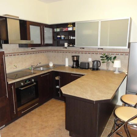 Apartement Basti โปเบียโรโว ภายนอก รูปภาพ
