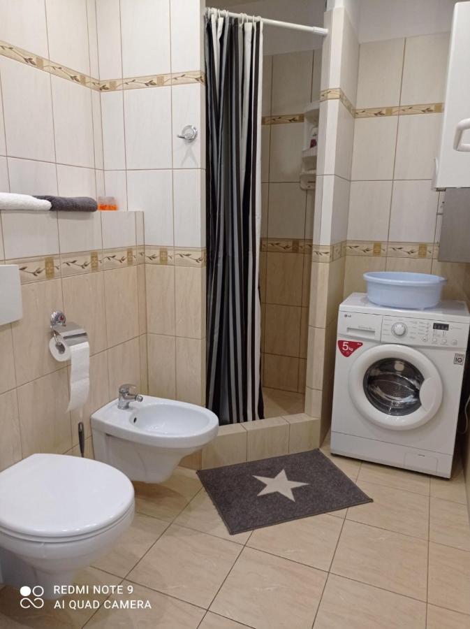 Apartement Basti โปเบียโรโว ภายนอก รูปภาพ