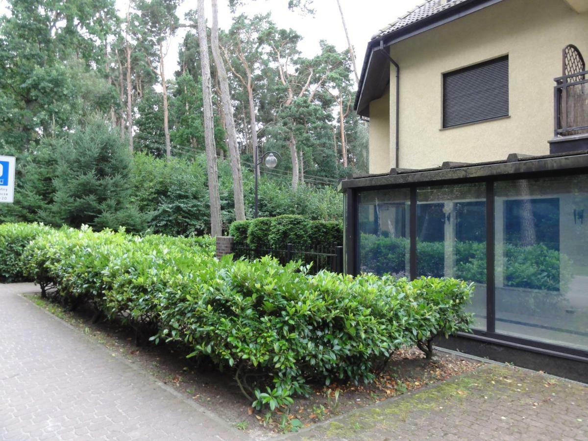 Apartement Basti โปเบียโรโว ภายนอก รูปภาพ