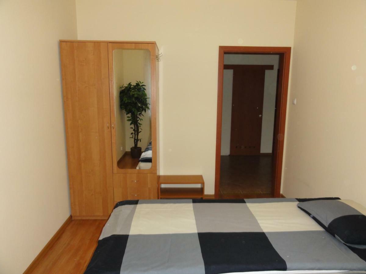 Apartement Basti โปเบียโรโว ภายนอก รูปภาพ